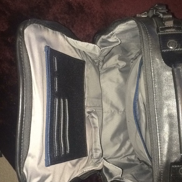 Tumi Alpha 2 T Pass leather backpack - Picture 3 of 5